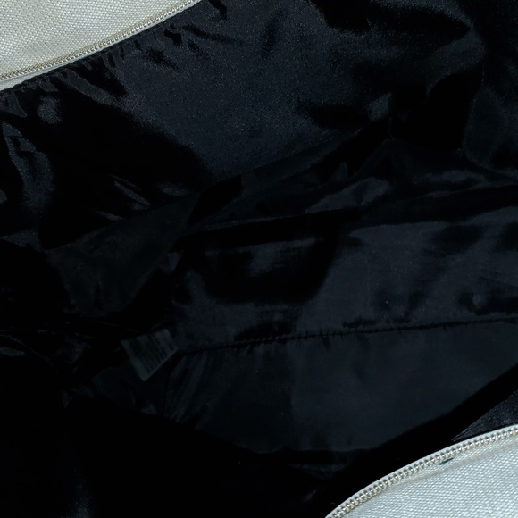 Victoria's Secret sz xs swimsuit bottom with free top - Picture 12 of 12